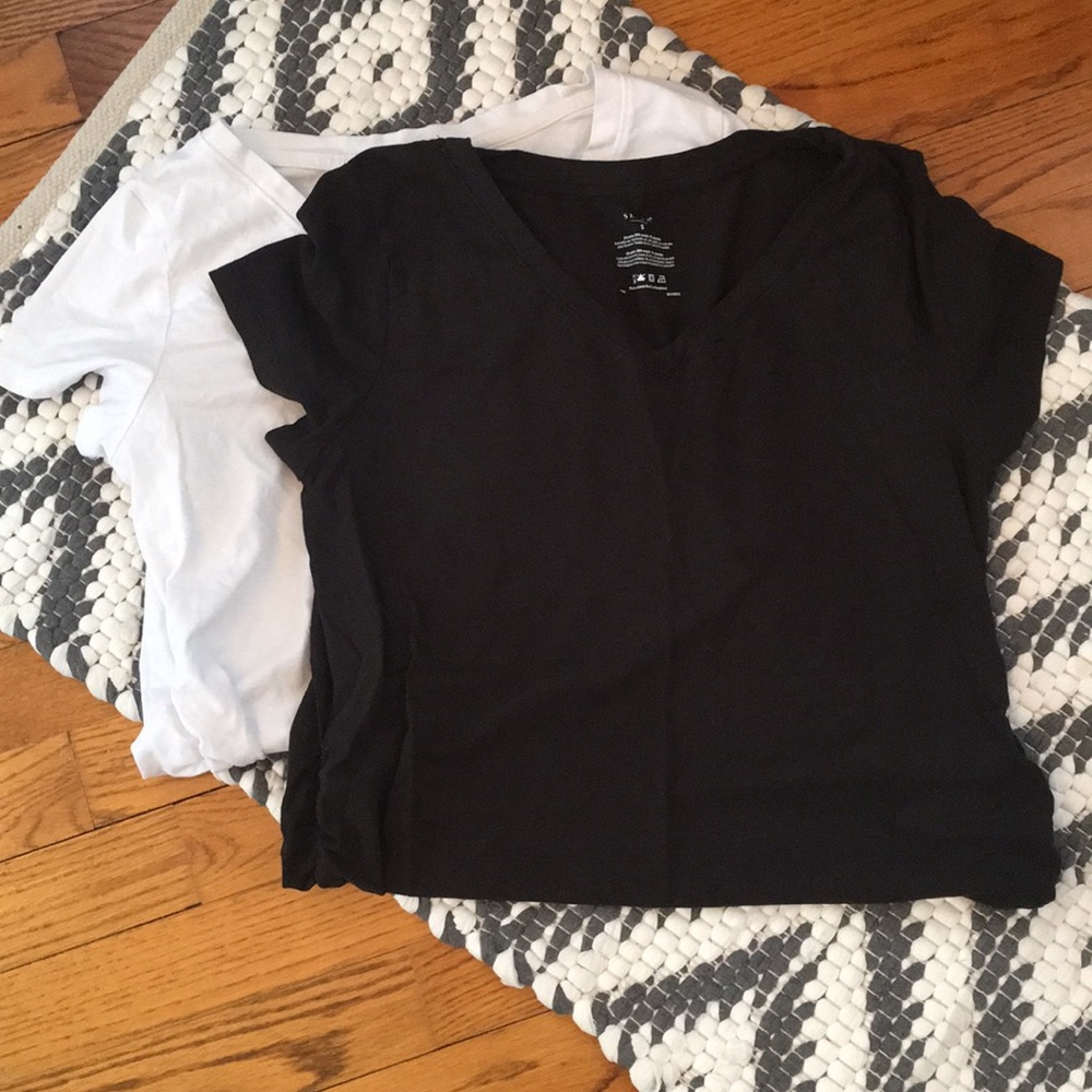 Maternity shirts